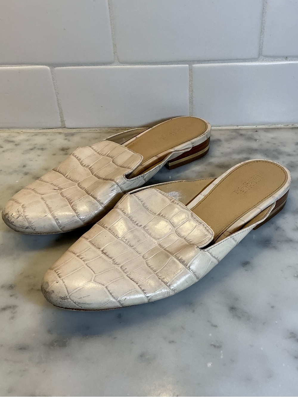 Michael Michael Kors Ivory Croc Embossed Leather Mule Loafers Size 7M
